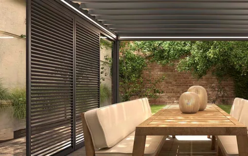 Terasová pergola Fiano Louvre s nastavitelnými lamelami