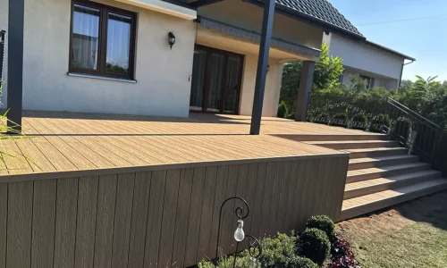 Taras kompozytowy w Jankowicach